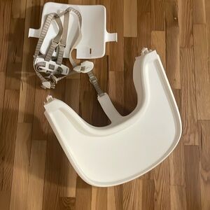 Stokke high chair tray and harness